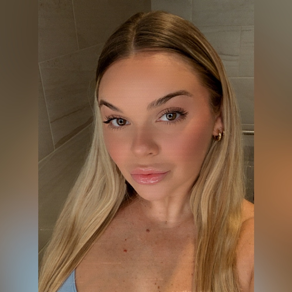 Meet your Posher, Christina